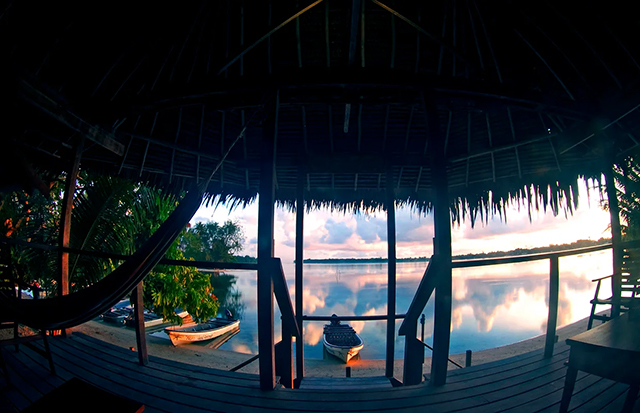 Premium Beachfront - Nusa Island Retreat - PNG Dive Resort