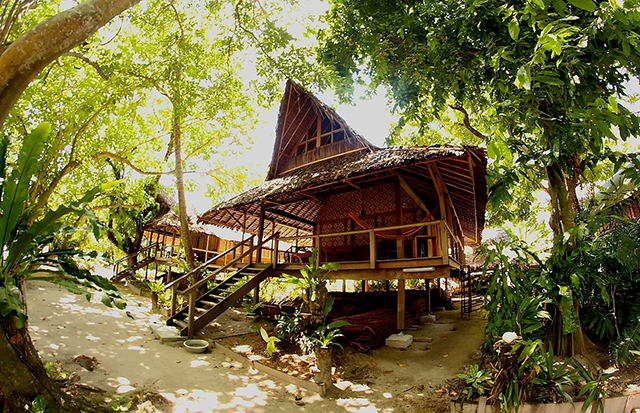 Standard Beachfront - Nusa Island Retreat - PNG Dive Resort