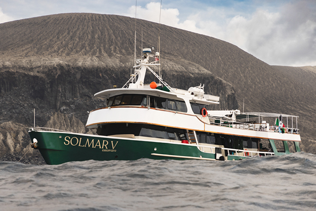Solmar V - Socorro Liveaboards - Dive Discovery Socorro Island