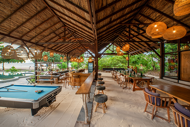 Restaurant - Metita Beach and Dive Resort - Indonesia Dive Resort